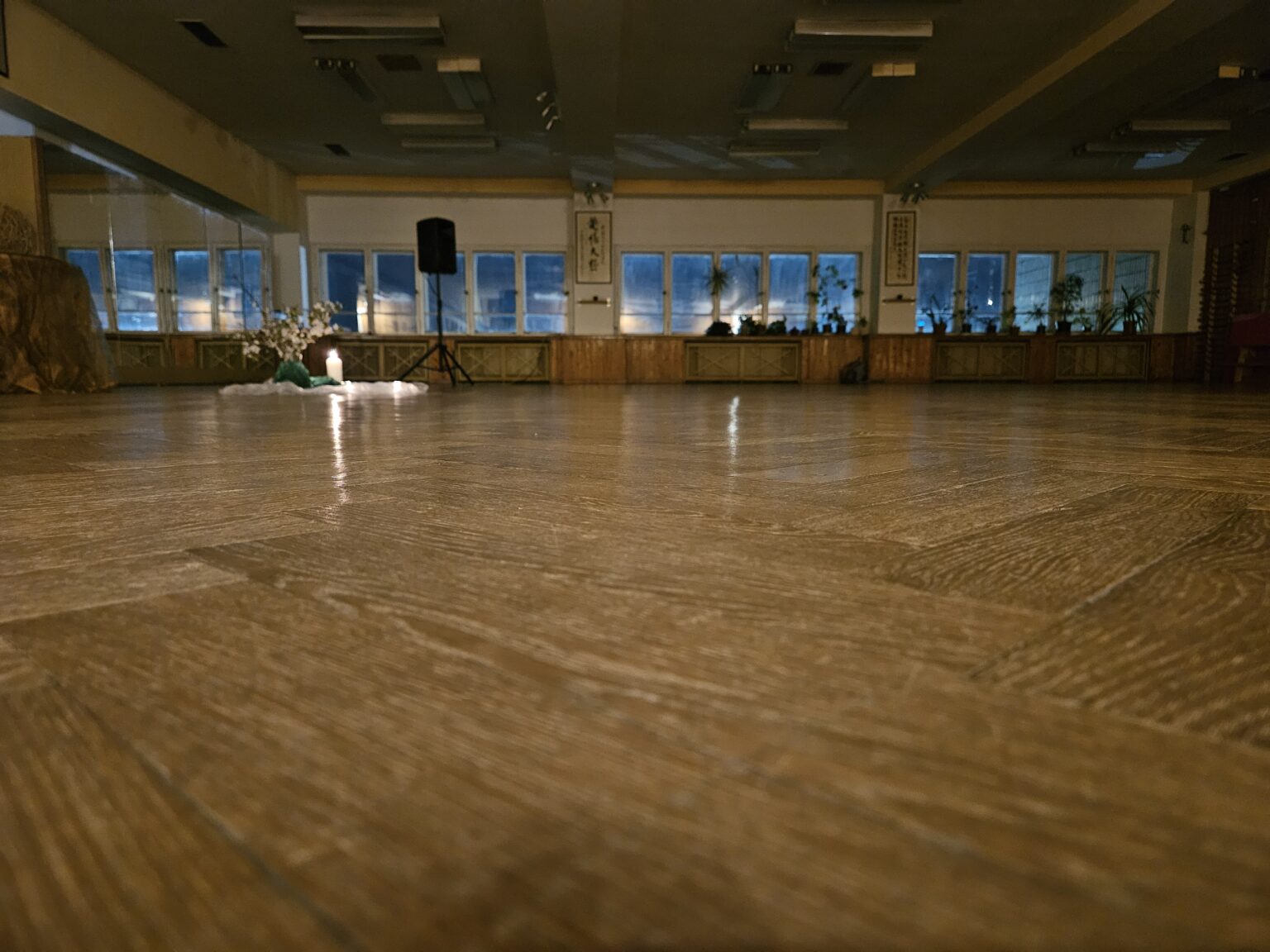 sál na Vinohradech, kde tančíme